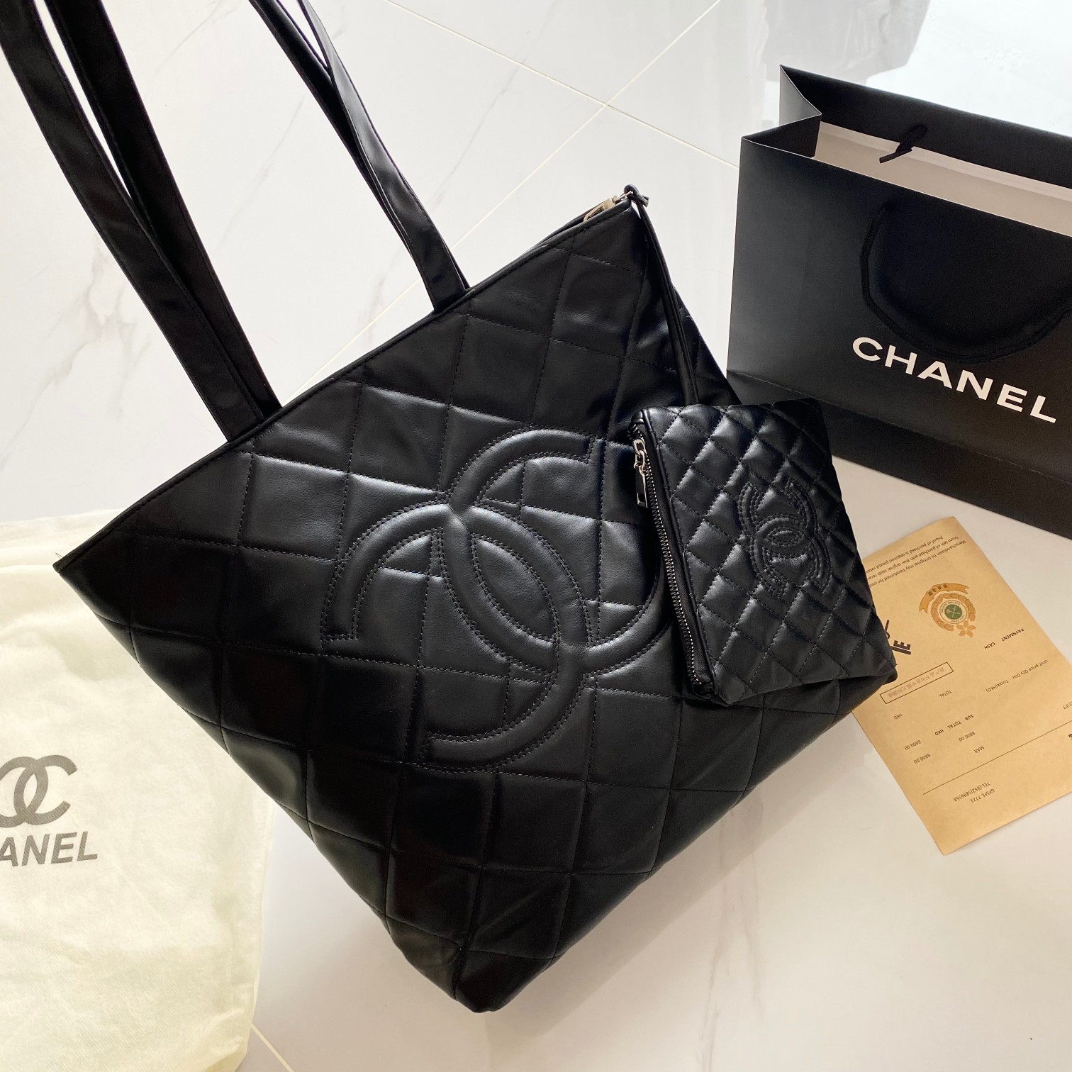 Chanel tote PU bag 132690