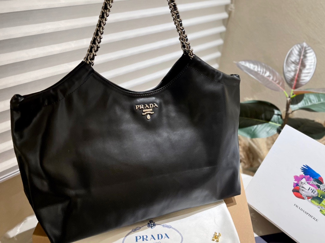 PRADA  new large Tote bag 133007