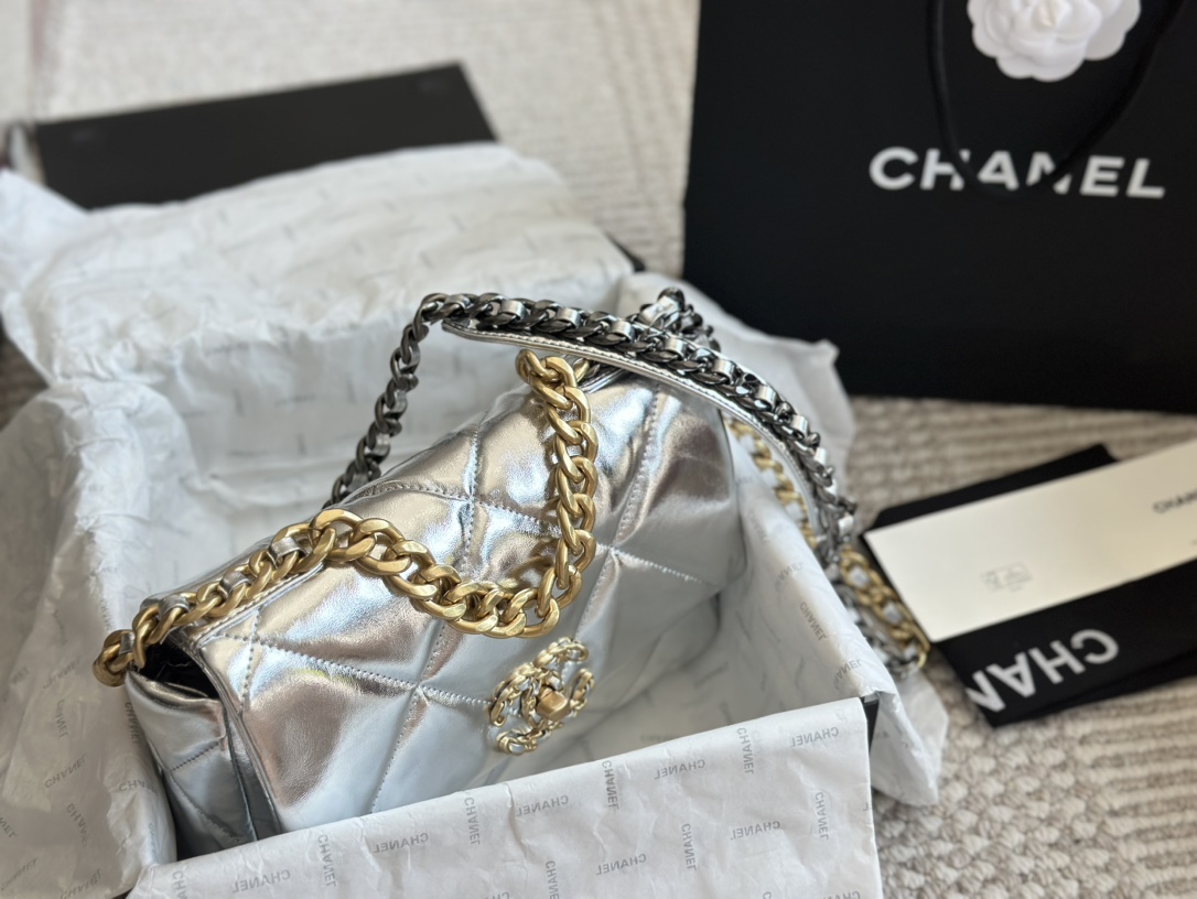 Chanel lambskin pink 19bag