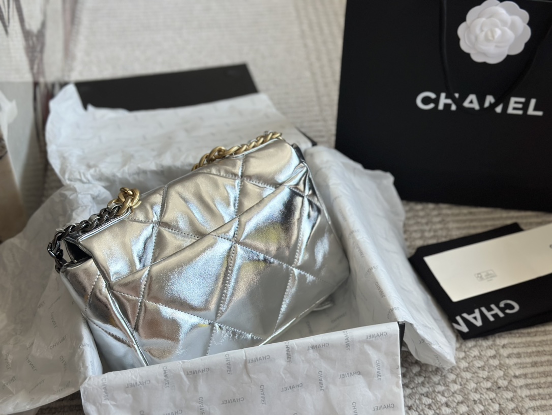 Chanel lambskin pink 19bag