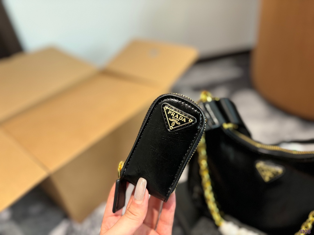 Prada 3in1 hobo leather bag