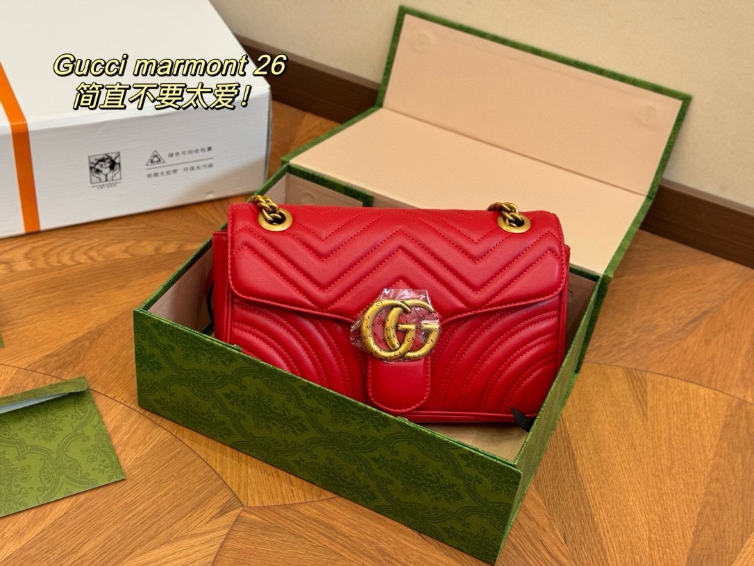 Gucci Red GG marmont 22/26