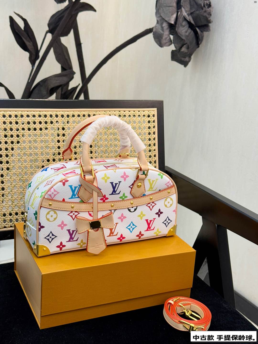 LV Louis vuitton 25ss handbag 135507