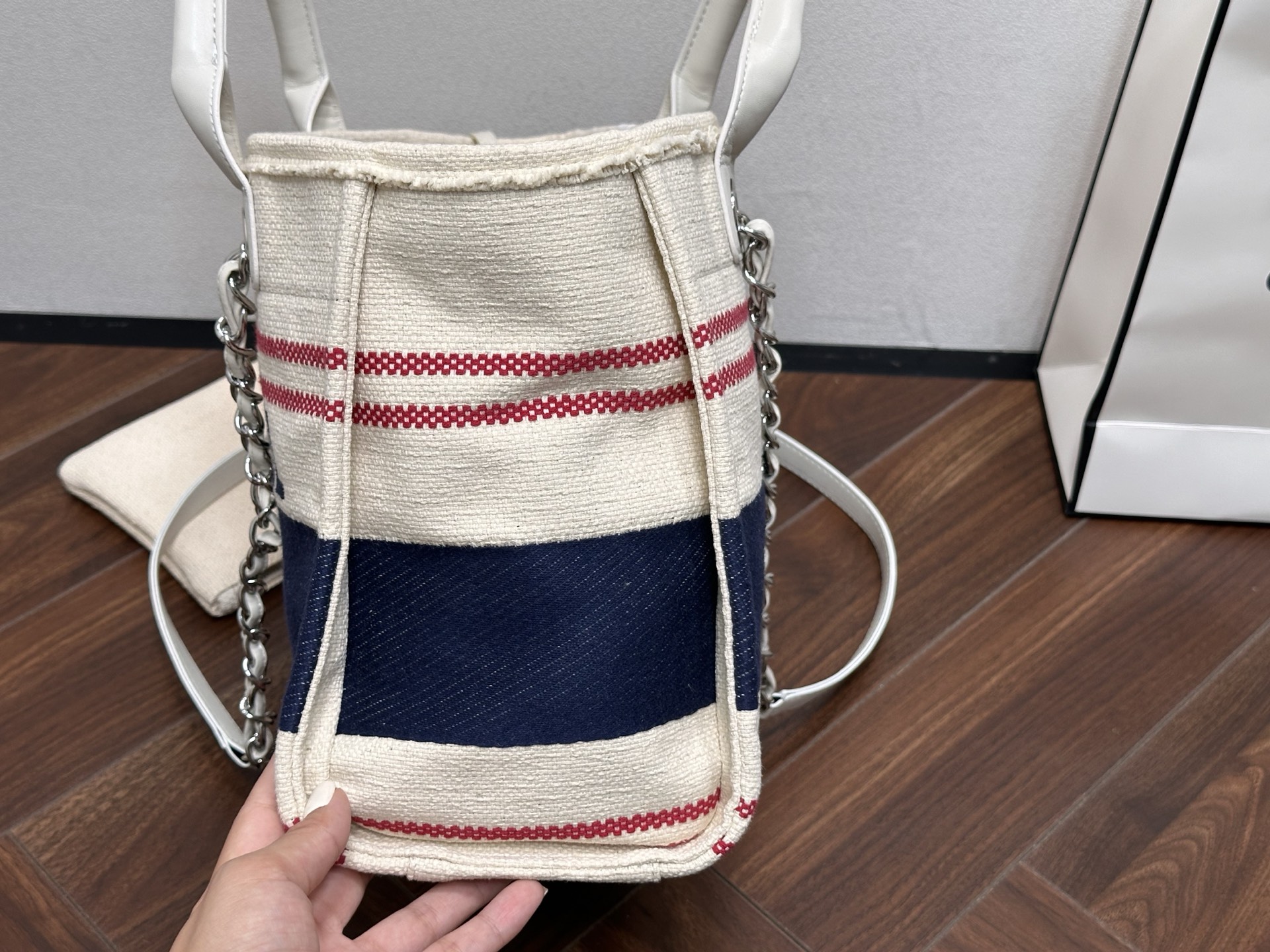 Chanel Beach Tote handbag 135916