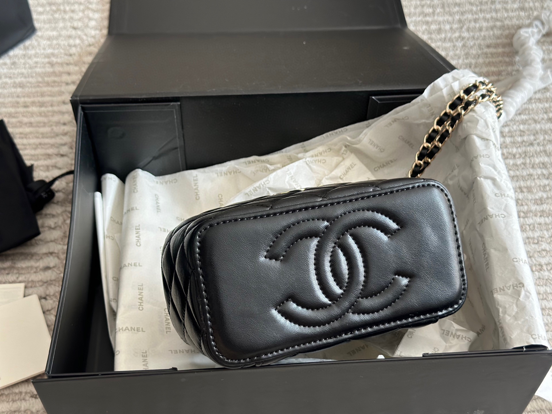 Chanel cosmetic box bag 135925